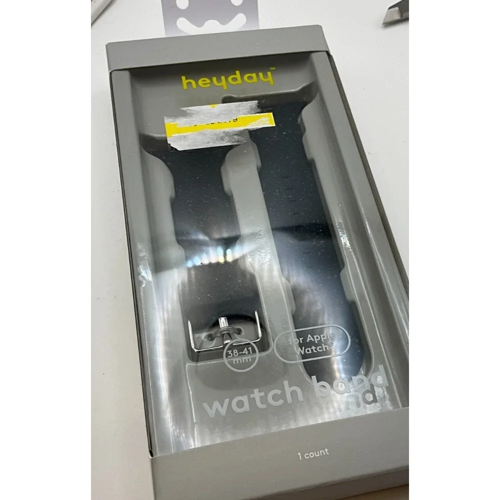Heyday apple i watch band, new in original package 38-41mm, nice find